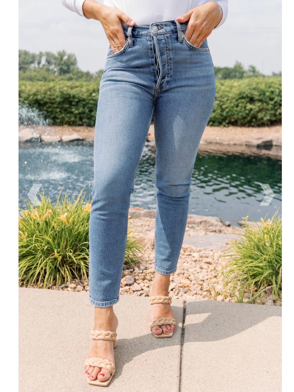 Re/Done Women’s 90s high-rise ankle crop Light Wash Jeans